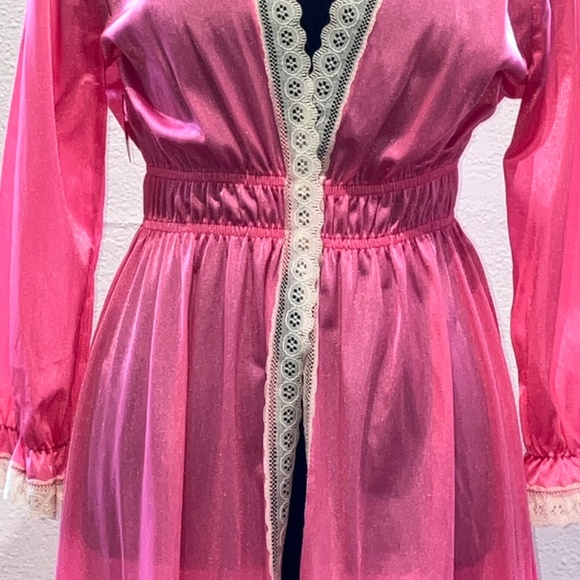 Vintage pink with lace robe - Picture 4 of 14
